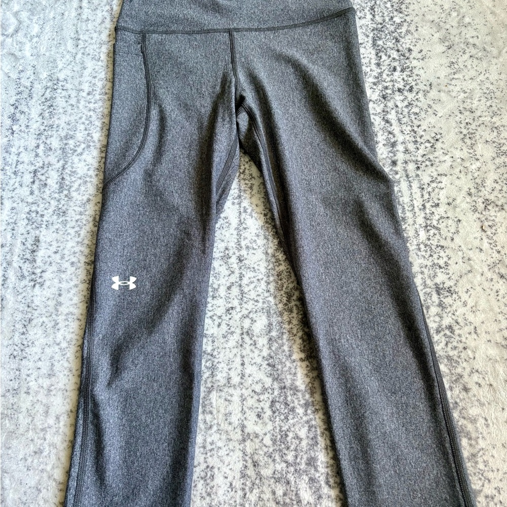 Under Armour HeatGear Gray Compression Wear